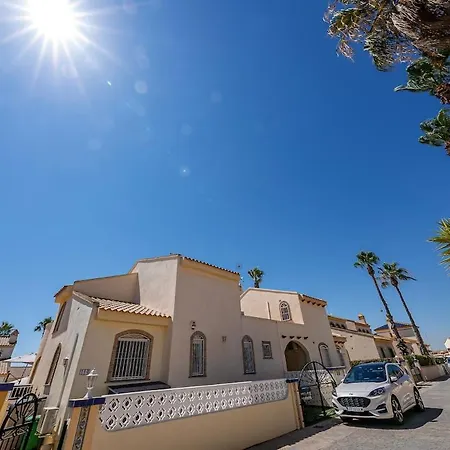 Vila Private With Pool